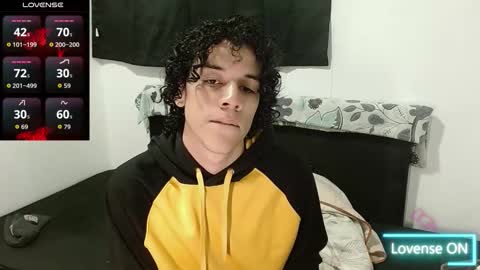 Snapshot of isidroglasc chatting on October 7, 3:14 am Isidro online show from October 7, 3:14 am