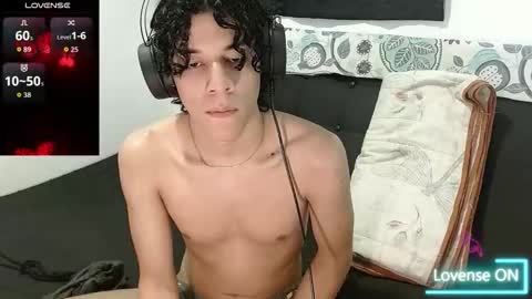 Snapshot of isidroglasc chatting on October 13, 9:15 pm Isidro online show from October 13, 9:15 pm