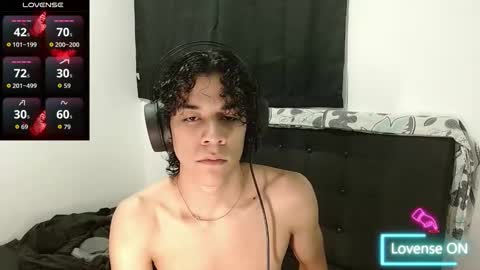 Snapshot of isidroglasc chatting on October 27, 6:06 am Isidro online show from October 27, 6:06 am