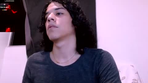 Snapshot of isidroglasc chatting on May 20, 1:12 am Isidro online show from May 20, 1:12 am