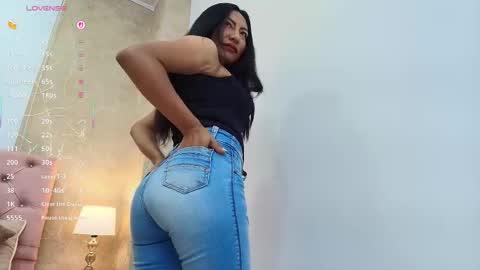 Isis Choi online show from March 6, 7:21 pm