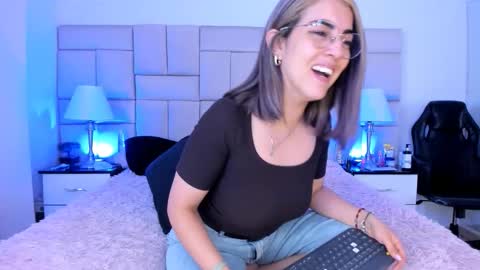 Pauli online show from January 6, 1:59 pm