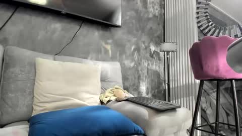 Isis online show from September 23, 1:36 pm