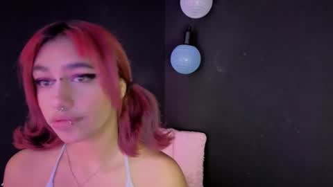 Isisjones18 online show from September 23, 4:48 am