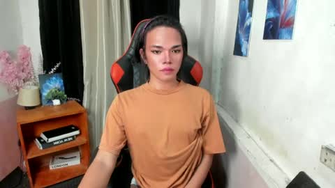 isla_flame_ online show from June 24, 5:01 pm