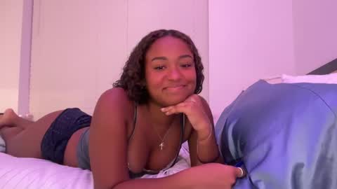 Snapshot of islabennettt chatting on September 30, 2:27 am islabennettt online show from September 30, 2:27 am
