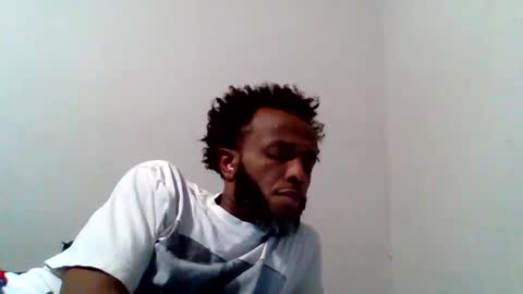 Snapshot of islandmaker chatting on September 30, 8:08 am islandmaker online show from September 30, 8:08 am