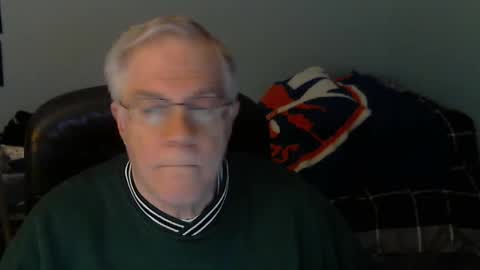 Snapshot of islesman22 chatting on February 17, 2:20 am islesman22 online show from February 17, 2:20 am
