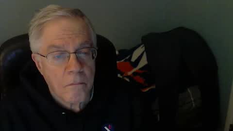 islesman22 online show from December 21, 4:41 am