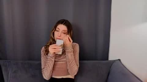 Emilia online show from February 19, 6:20 am