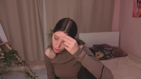 Emilia online show from March 7, 6:21 am