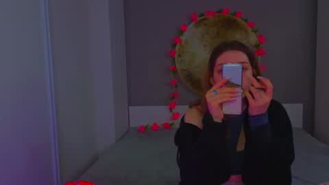 Emilia online show from March 19, 6:28 am