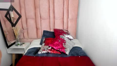 Snapshot of issa_milf__ chatting on May 11, 2:45 pm ISSA MILF online show from May 11, 2:45 pm