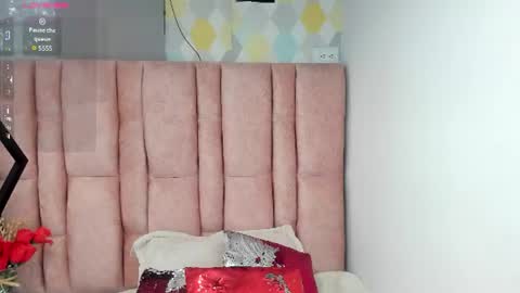 Snapshot of issa_milf__ chatting on June 19, 4:22 pm ISSA MILF online show from June 19, 4:22 pm
