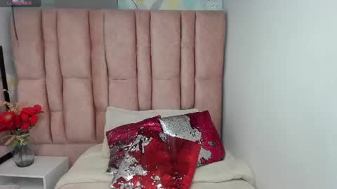 Snapshot of issa_milf__ chatting on June 29, 1:33 pm ISSA MILF online show from June 29, 1:33 pm
