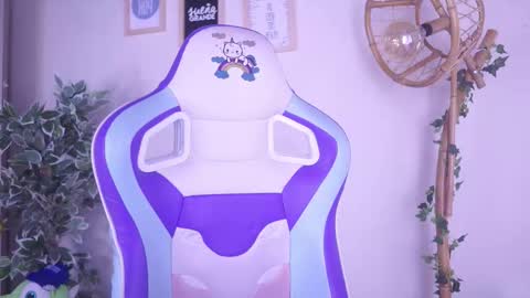 Snapshot of issa_monterrey chatting on February 19, 12:23 pm ISSA online show from February 19, 12:23 pm