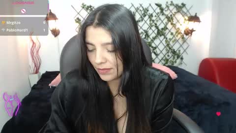 Issa  online show from October 9, 3:21 pm