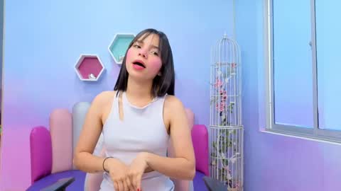 Issa Skinny online show from September 29, 11:37 am