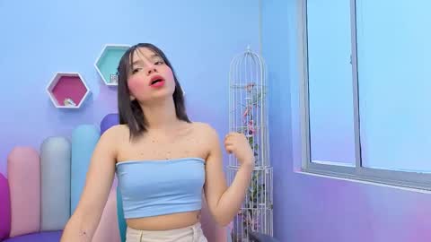 Issa Skinny online show from October 19, 11:33 am