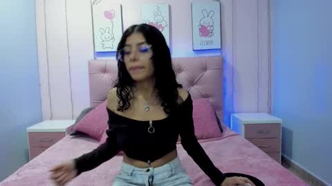 Snapshot of issaa_tyler chatting on October 9, 11:47 pm Issa  online show from October 9, 11:47 pm