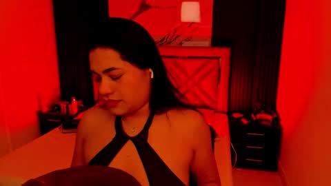 Snapshot of issafoxx chatting on October 21, 12:06 pm Issafoxx online show from October 21, 12:06 pm