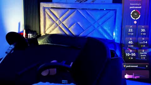 Snapshot of issafoxx chatting on October 27, 12:09 pm Issafoxx online show from October 27, 12:09 pm