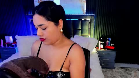 Snapshot of issafoxx chatting on November 20, 12:05 pm Issafoxx online show from November 20, 12:05 pm