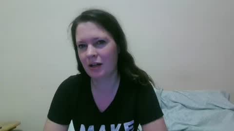 Snapshot of issamayy333 chatting on October 15, 2:55 am issamayy333 online show from October 15, 2:55 am