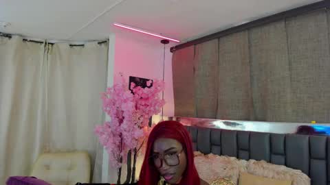 Iseey online show from February 23, 9:26 pm