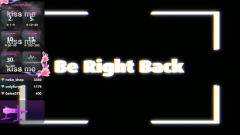 Snapshot of issie_cute chatting on December 23, 1:51 am Issie online show from December 23, 1:51 am