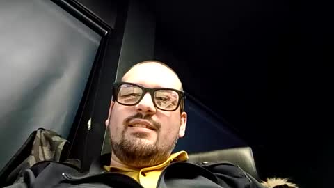 italianbigboy93 online show from February 12, 8:20 am