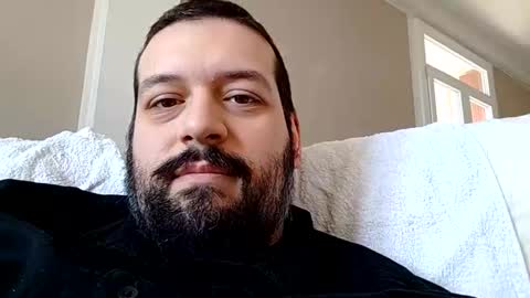 italianbigboy932 online show from April 2, 9:18 am