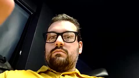 italianbigboy932 online show from April 27, 8:01 am