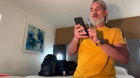 Snapshot of italiankingstripper chatting on May 13, 7:55 pm italiankingstripper online show from May 13, 7:55 pm