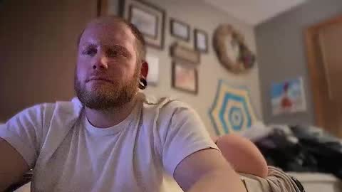 italianstlln515 online show from January 18, 3:10 am