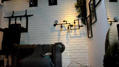 Snapshot of italomoore chatting on September 23, 11:13 am Italo Moore online show from September 23, 11:13 am