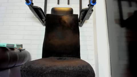 Snapshot of italomoore chatting on October 8, 11:19 am Italo Moore online show from October 8, 11:19 am