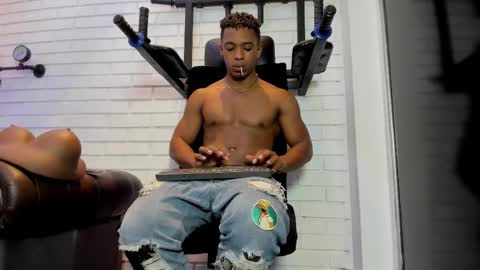 Snapshot of italomoore chatting on October 26, 1:50 pm Italo Moore online show from October 26, 1:50 pm