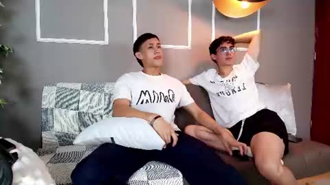its_alejo online show from July 2, 1:39 pm