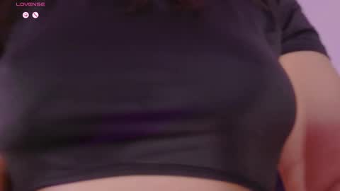 K A R I online show from March 21, 1:10 am