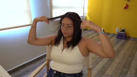 Snapshot of its_jessi chatting on January 6, 7:24 pm Jessi online show from January 6, 7:24 pm