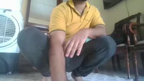 Snapshot of its_me_2323 chatting on October 16, 3:29 am its_me_2323 online show from October 16, 3:29 am