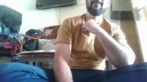 Snapshot of its_me_2323 chatting on October 28, 6:17 am its_me_2323 online show from October 28, 6:17 am