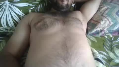 Snapshot of its_me_2323 chatting on February 17, 4:09 am its_me_2323 online show from February 17, 4:09 am