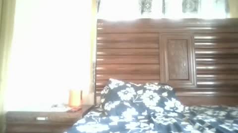 its_me_2323 online show from May 18, 5:24 am