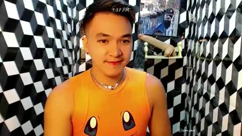 its_mecutepj online show from March 21, 1:37 pm