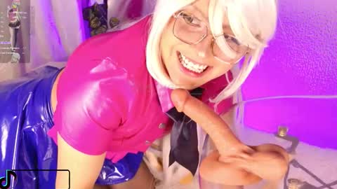 Fansly and Instagram Its vero   online show from November 7, 10:32 pm