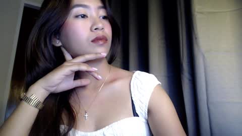 Candy online show from December 12, 5:59 pm