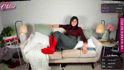 itschloelaurent online show from July 27, 7:21 pm