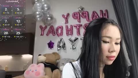 Queen Liya online show from October 16, 10:33 pm